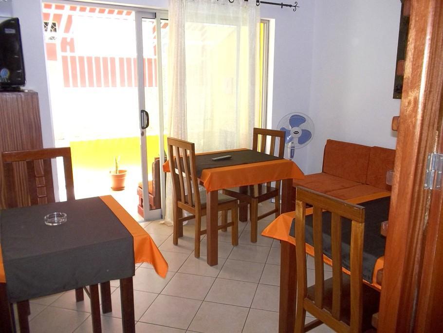 Basic Hotel Μιντέλο Εξωτερικό φωτογραφία