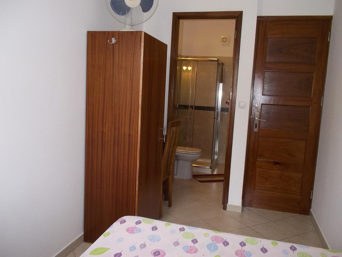 Basic Hotel Μιντέλο Εξωτερικό φωτογραφία