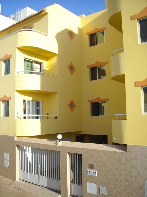 Basic Hotel Μιντέλο Εξωτερικό φωτογραφία